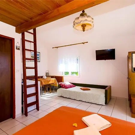 Apartments Pera Razanj Exterior photo