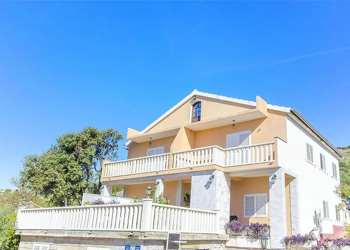 Apartments Pera